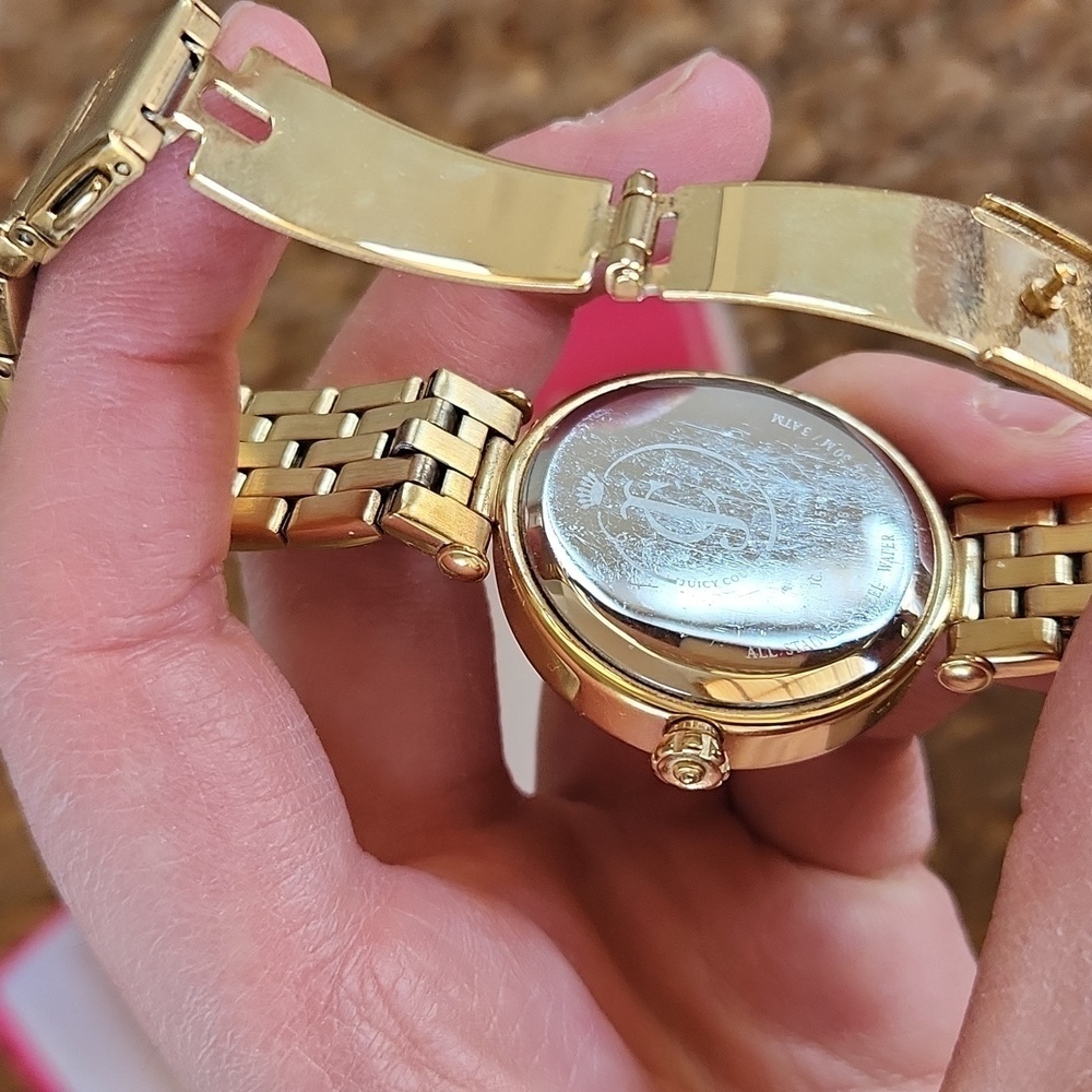 ✨️NWT JUICY COUTURE Gold Diamond lined Watch - Picture 17 of 17